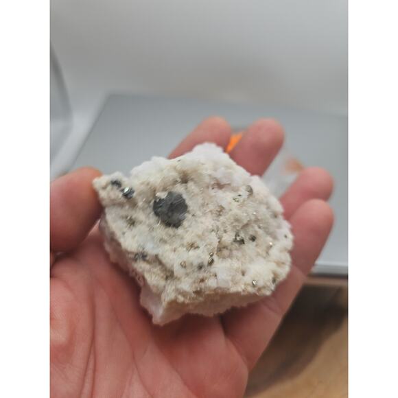 Mangano Calcite Peru 121grams - Picture 12 of 16